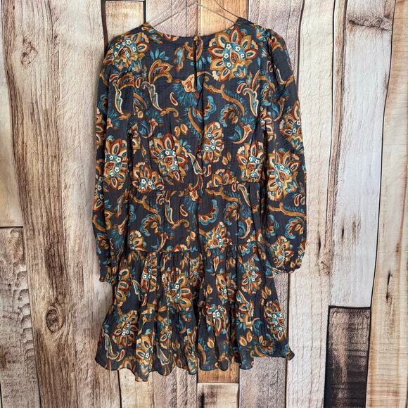 Minkpink Dress Whilla Tiered Mini Navy/Multi Paisley Babydoll Mini Medium NWT - Picture 2 of 9